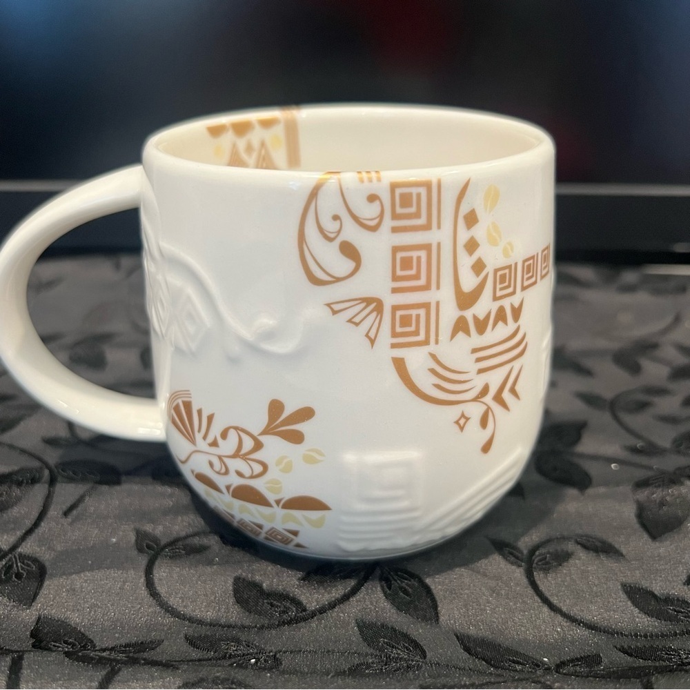 Starbucks 2012 Bone China Embossed White & Metallic Gold Mug 14oz Aztec …